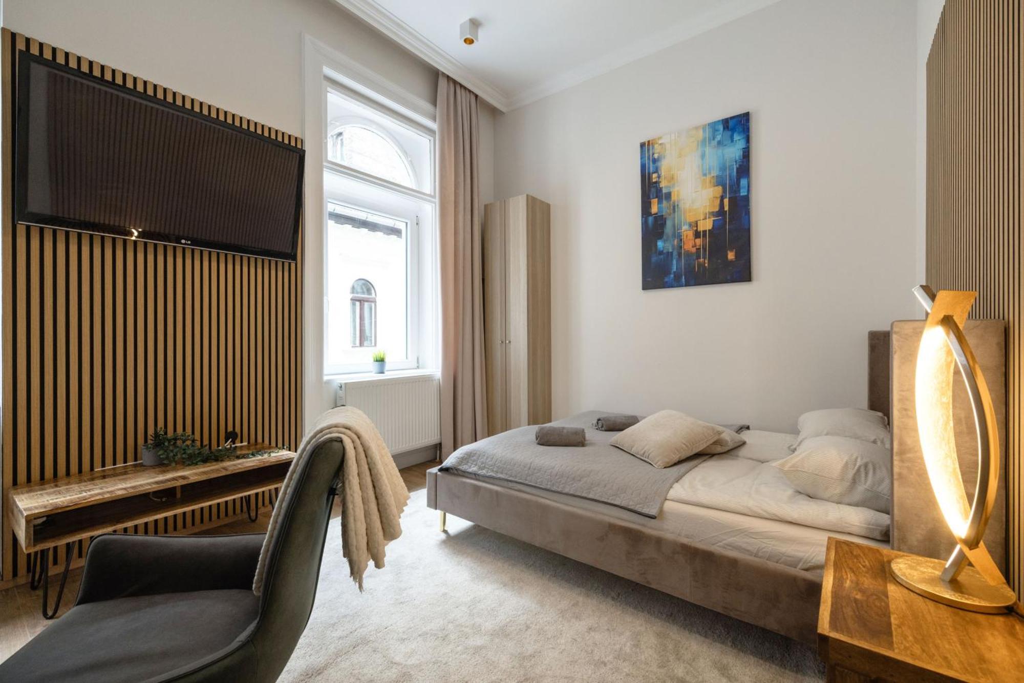 Sleek Downtown Living Apartment บูดาเปสต์ ภายนอก รูปภาพ
